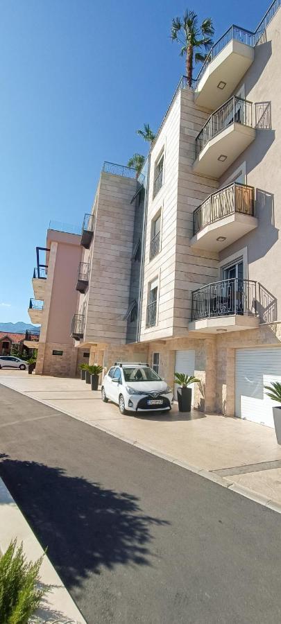 Eden Apartments Тиват Экстерьер фото