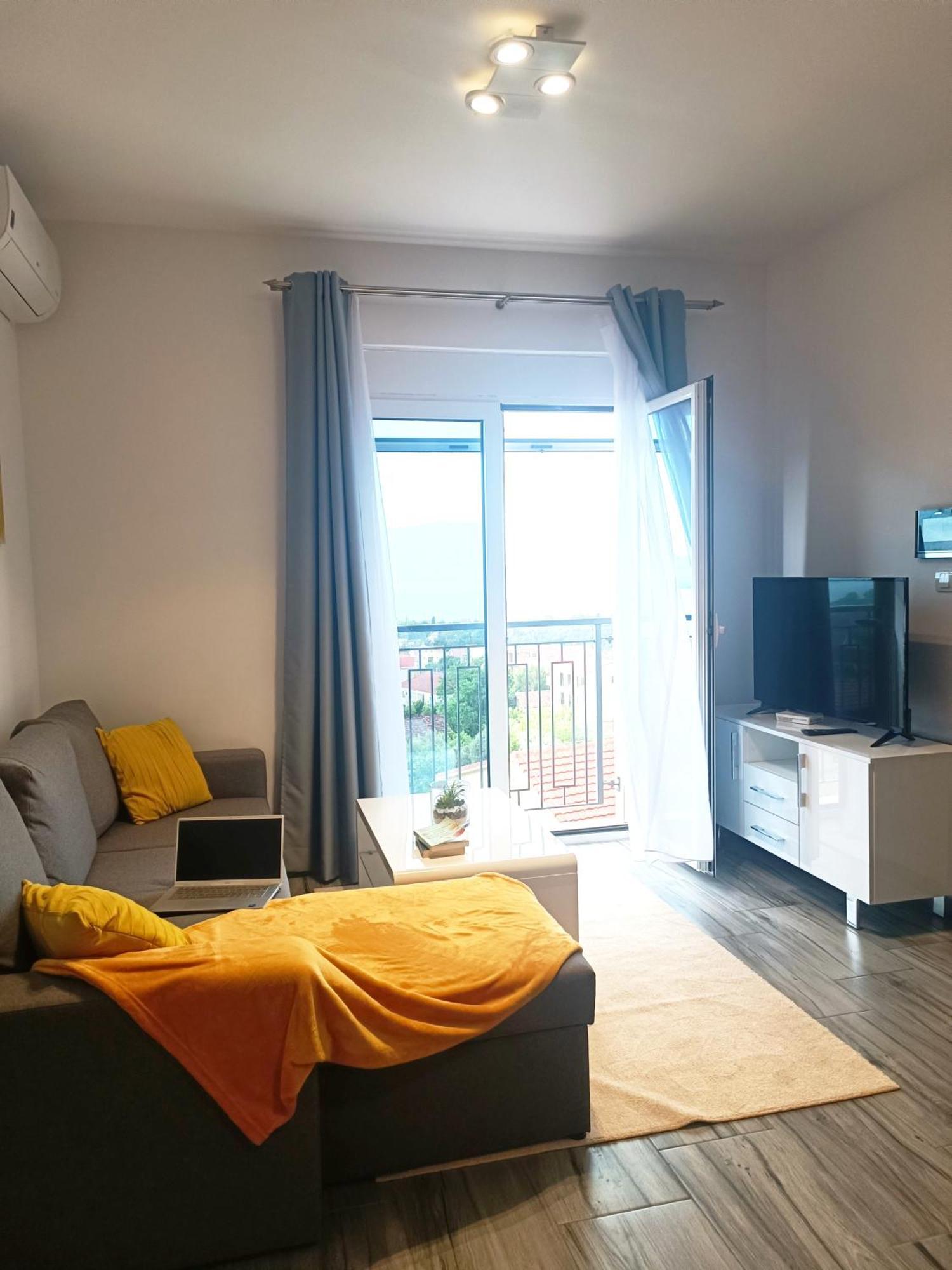 Eden Apartments Тиват Экстерьер фото